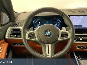 BMW X7 M60i xDrive A M-Sport PRO SkyLou DAProf Leder