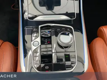 BMW X7 M60i xDrive A M-Sport PRO SkyLou DAProf Leder