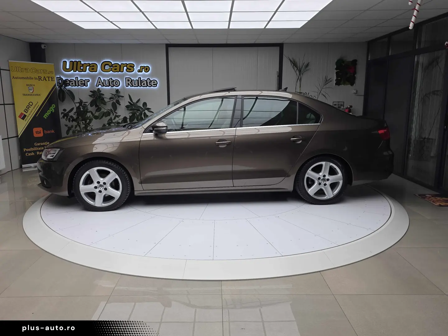 Volkswagen Jetta 2.0TDI   Highline