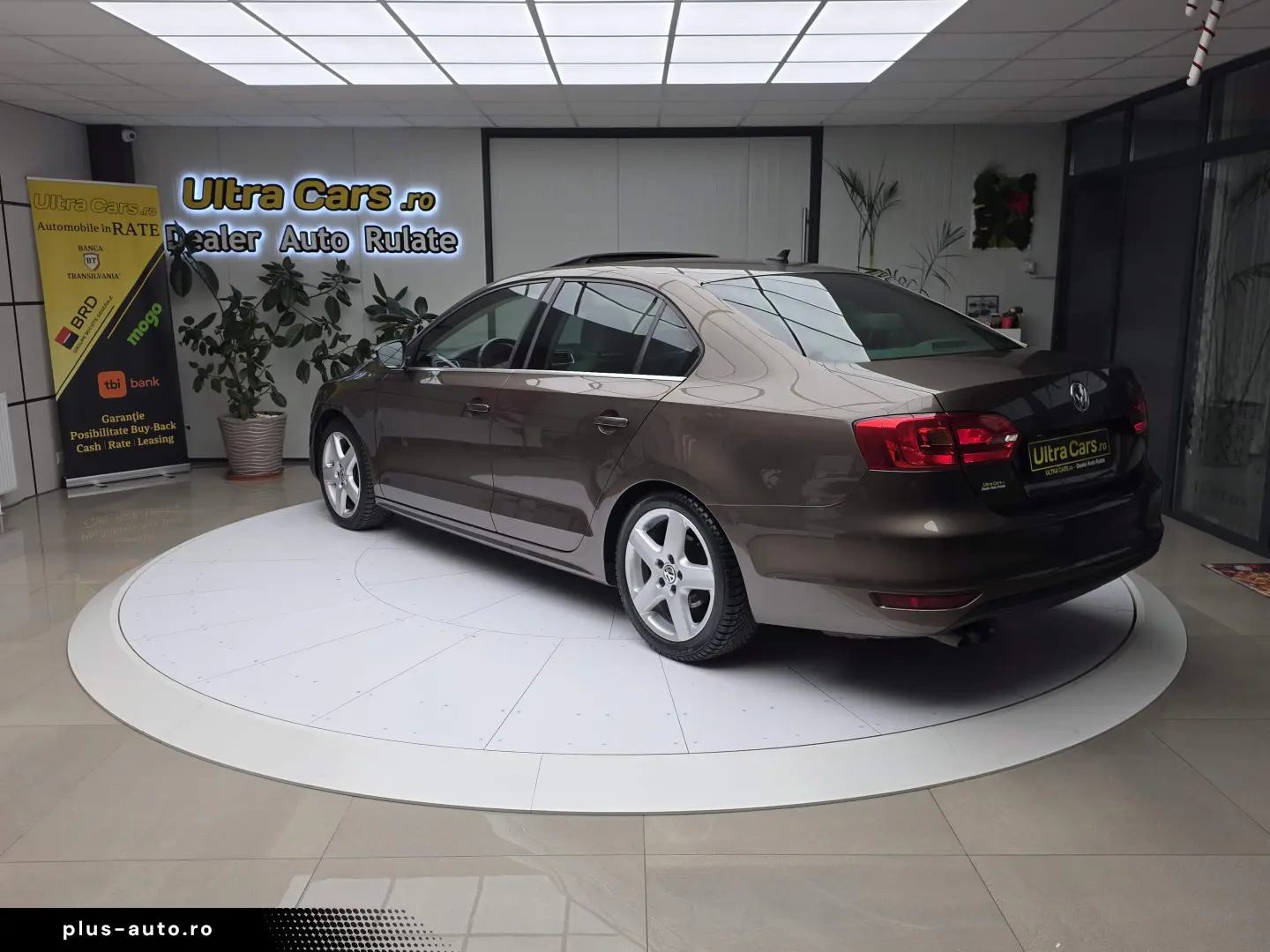 Volkswagen Jetta 2.0TDI   Highline