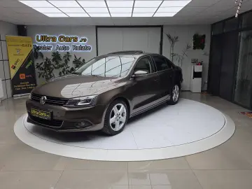 Volkswagen Jetta 2.0TDI   Highline