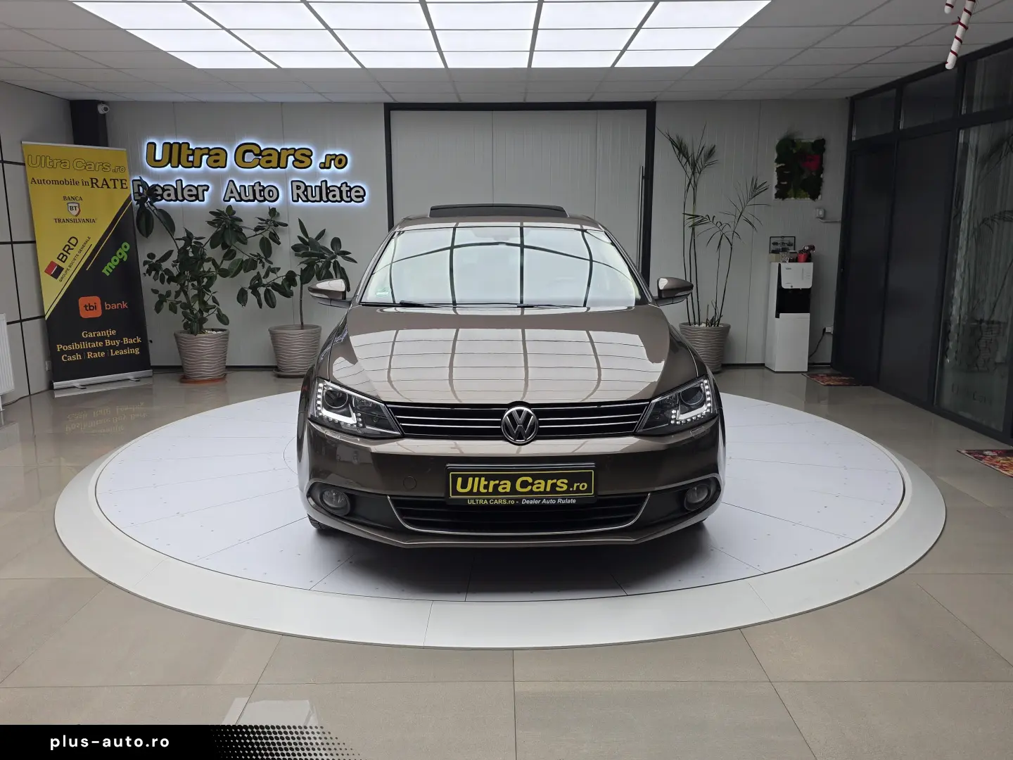 Volkswagen Jetta 2.0TDI   Highline