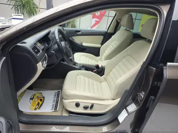 Volkswagen Jetta 2.0TDI   Highline