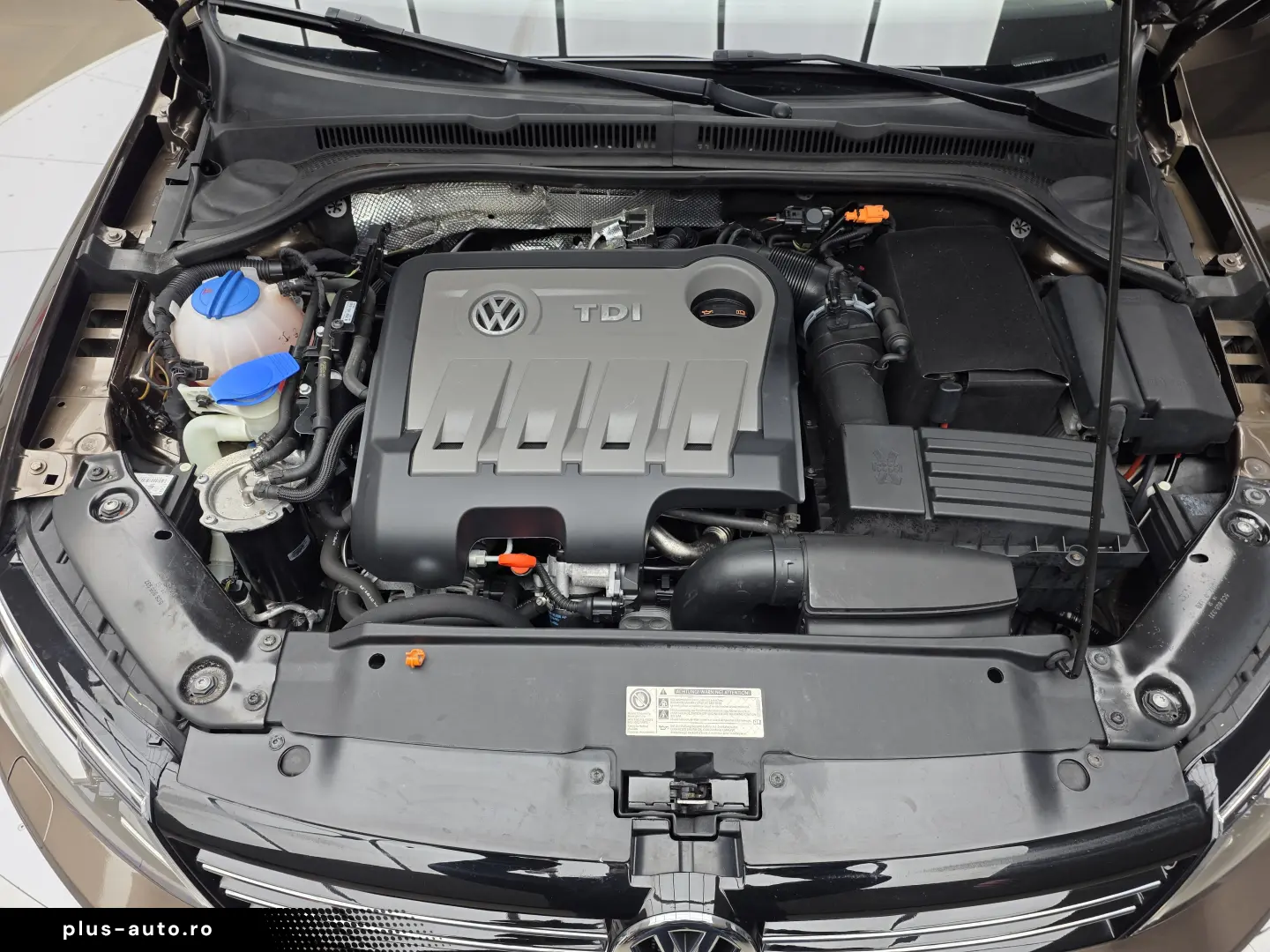 Volkswagen Jetta 2.0TDI   Highline