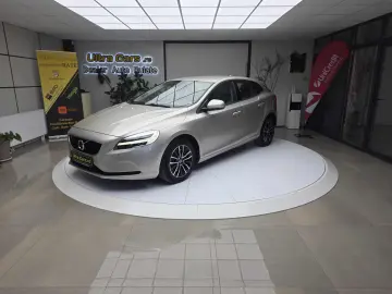 Volvo V40 2.0D2   Euro 6   Momentum