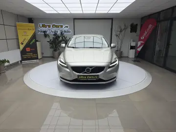 Volvo V40 2.0D2   Euro 6   Momentum