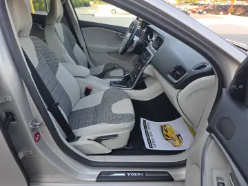 Volvo V40 2.0D2   Euro 6   Momentum