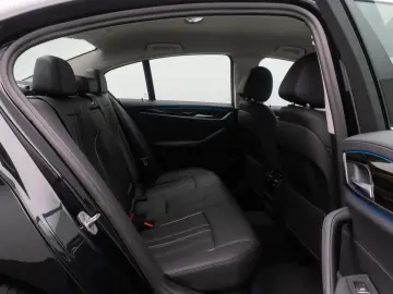 BMW 530e Luxury Line ACC Laser 360  HUD DAB Sport