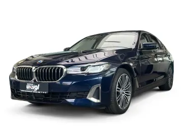 BMW 530i xDrive Luxury Line  Komfortsitze Laserlicht