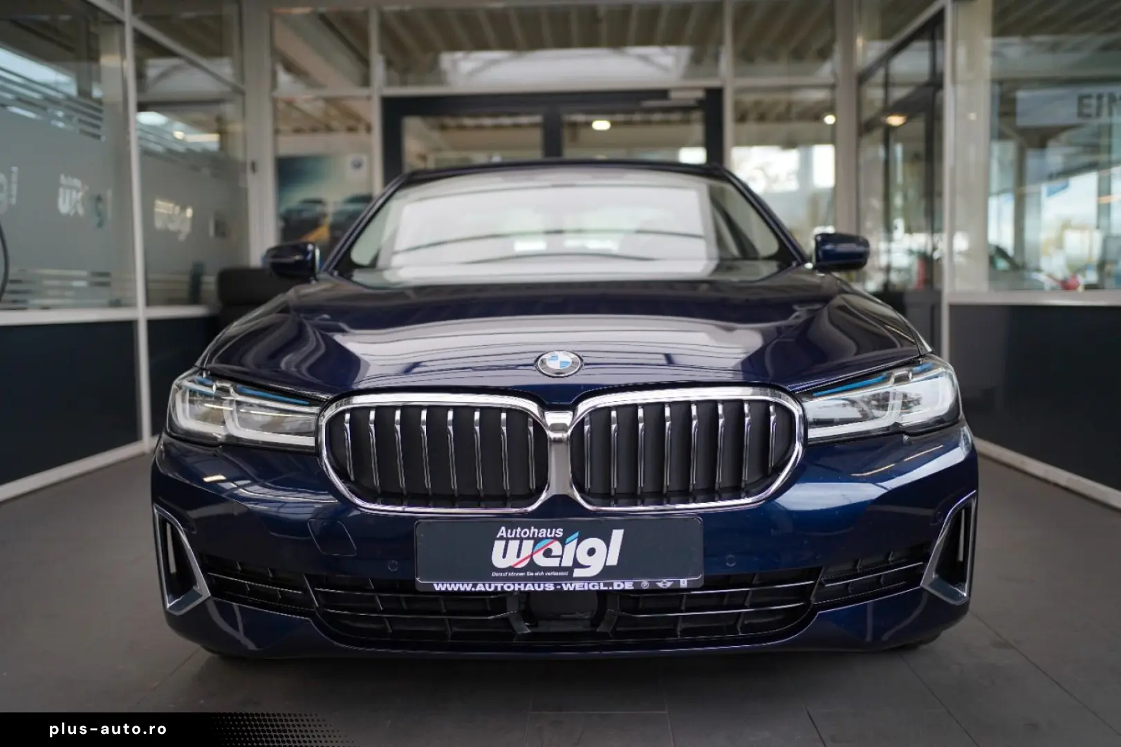 BMW 530i xDrive Luxury Line  Komfortsitze Laserlicht