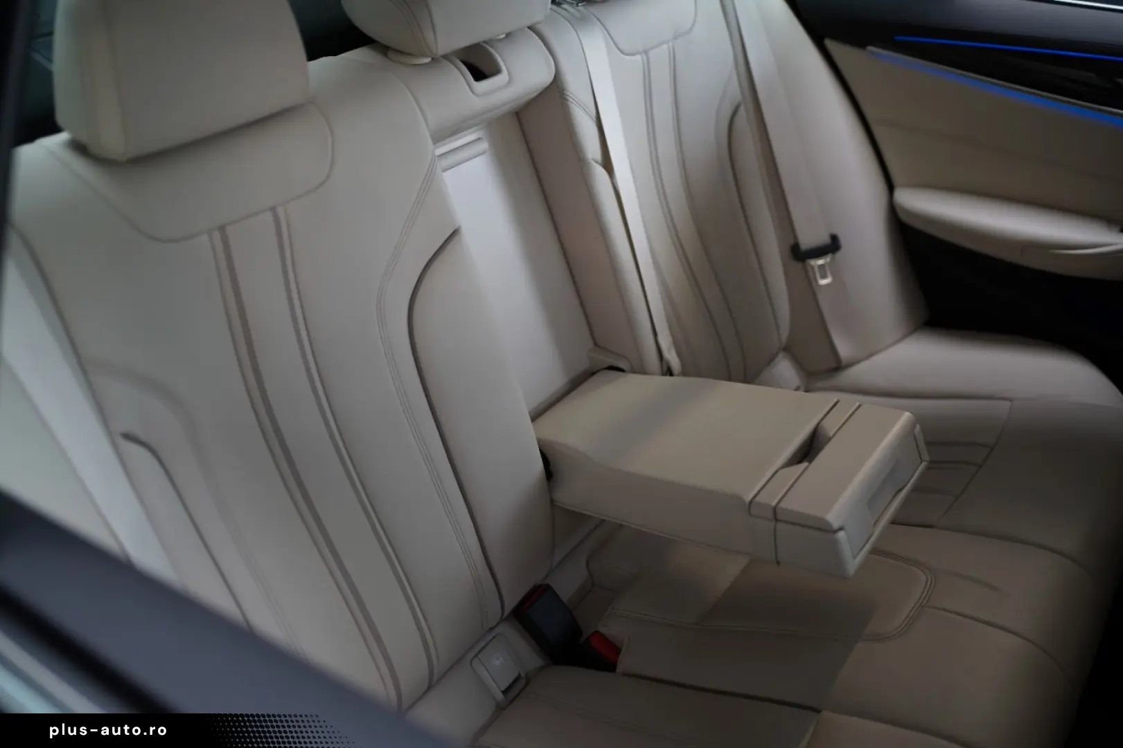 BMW 530i xDrive Luxury Line  Komfortsitze Laserlicht