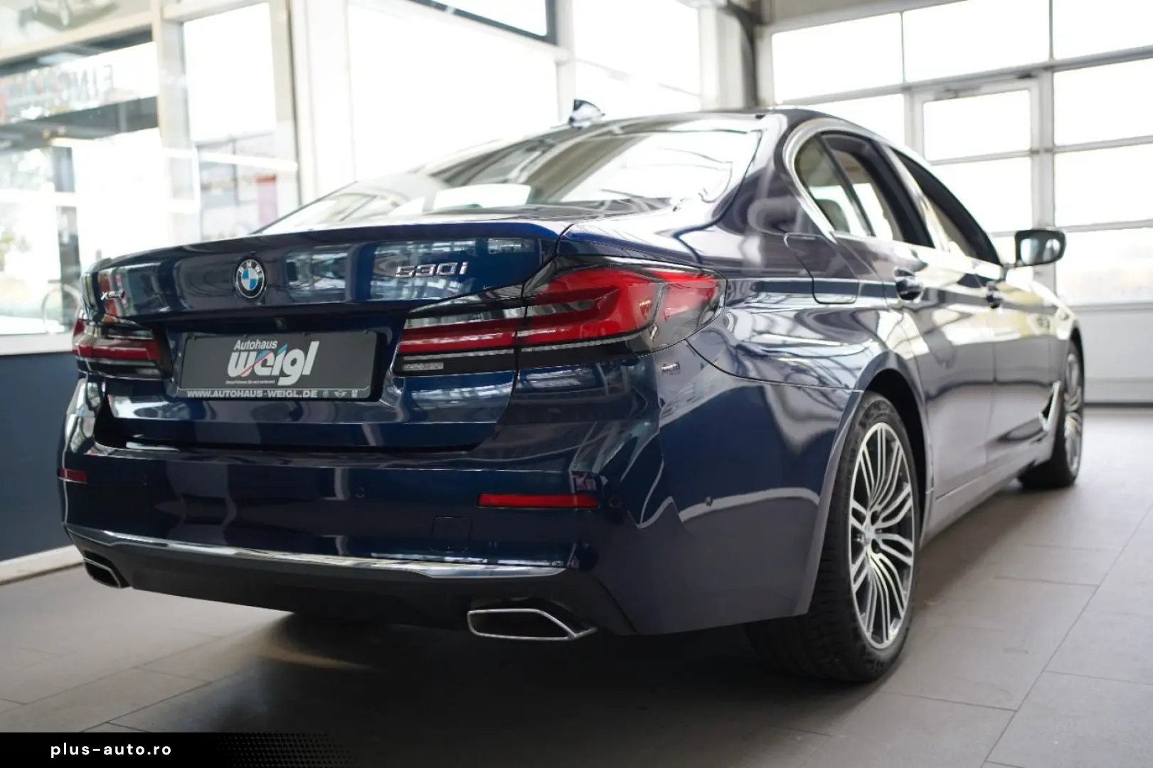 BMW 530i xDrive Luxury Line  Komfortsitze Laserlicht