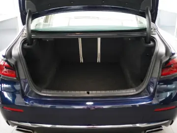 BMW 530i xDrive Luxury Line  Komfortsitze Laserlicht