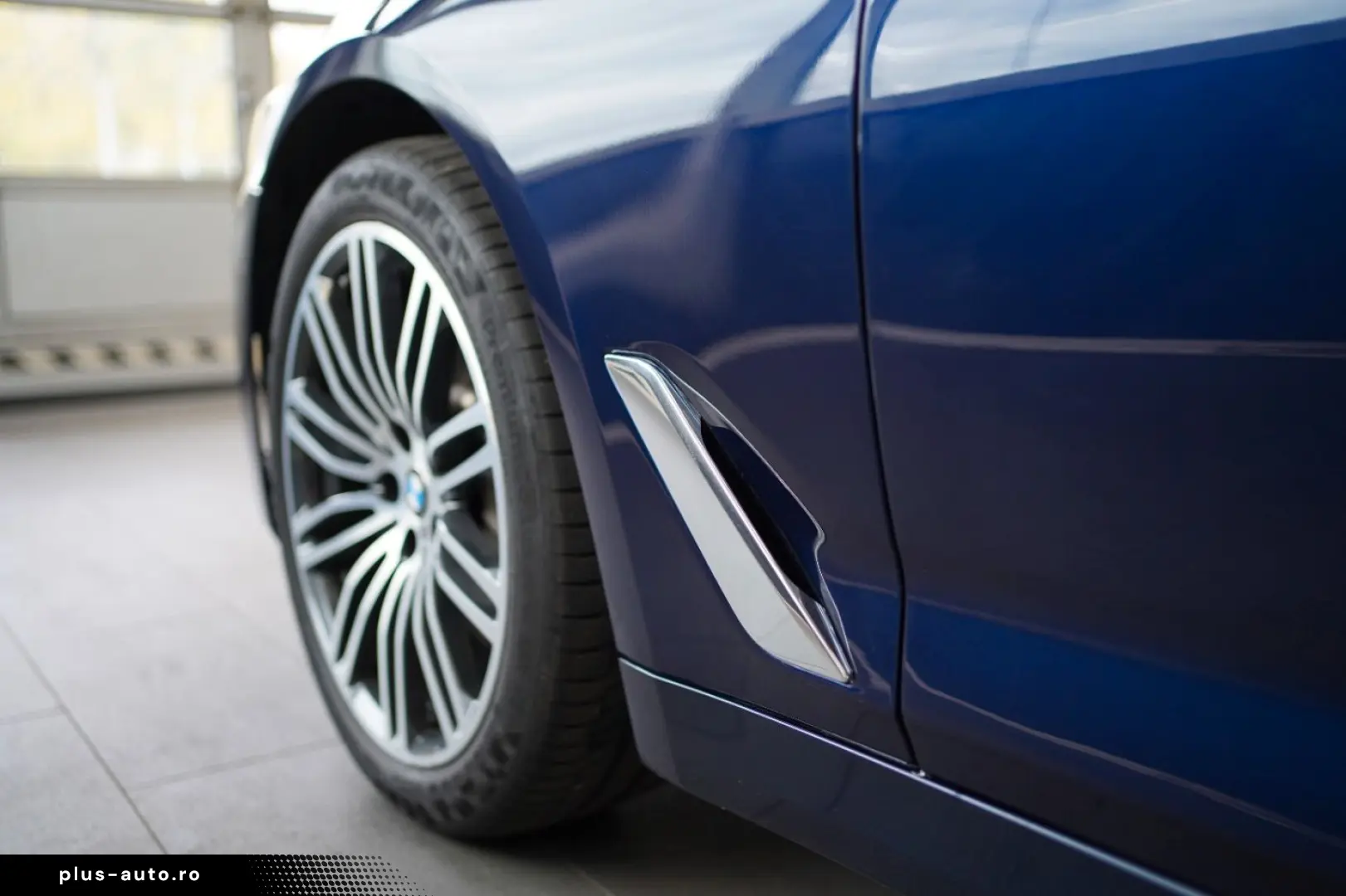 BMW 530i xDrive Luxury Line  Komfortsitze Laserlicht