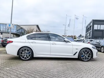 BMW 530e