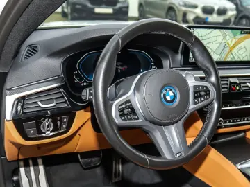 BMW 530e