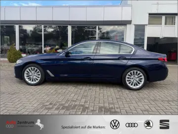 BMW 530d Luxury Line CarPlay AHK Soft-Close Massage