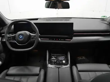 BMW 530e
