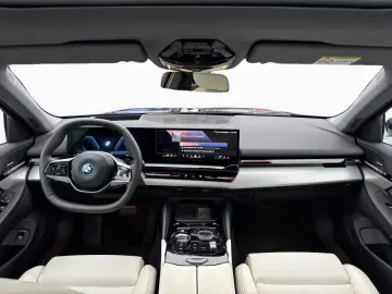 BMW 530e Limo 699 - 0Anz H K DAPro PAPro PANO KomfSi