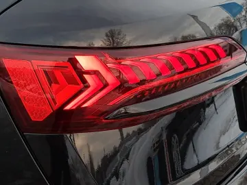 AUDI Q7 50 TDI quattro tiptr. 7-SITZ AHK AIR KAM LEDE