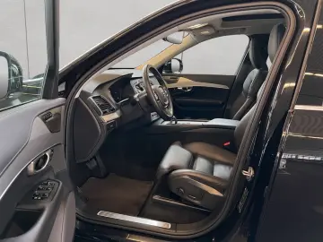 VOLVO XC90 B5 AWD Plus-Bright 7S Glasd 360  Leder Stan