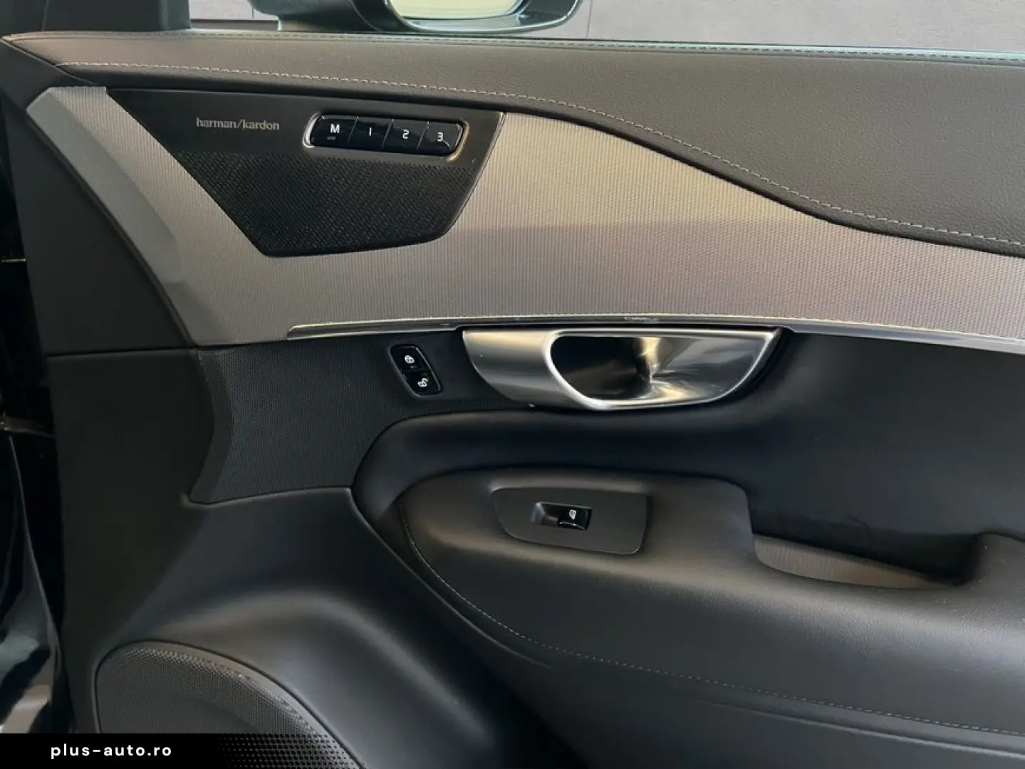 VOLVO XC90 B5 AWD Plus-Bright 7S Glasd 360  Leder Stan