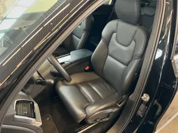 VOLVO XC90 B5 AWD Plus-Bright 7S Glasd 360  Leder Stan