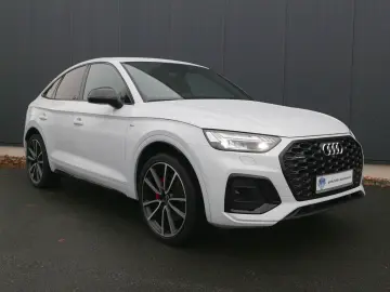 AUDI Q5 Sportback 55 2 0TFSI e quattro S line  Matrix