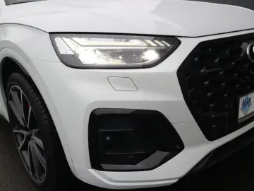 AUDI Q5 Sportback 55 2 0TFSI e quattro S line  Matrix