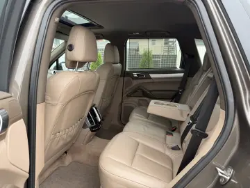 Porsche Cayenne 3.0 TDI V6 211CP 4x4 Automata 2012 Euro 5