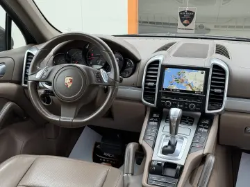 Porsche Cayenne 3.0 TDI V6 211CP 4x4 Automata 2012 Euro 5