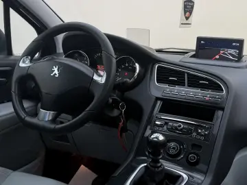 Peugeot 5008 1.6 HDi 114CP 2013 10 Euro 5