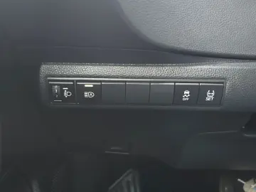 Toyota Corolla Hybrid - Business