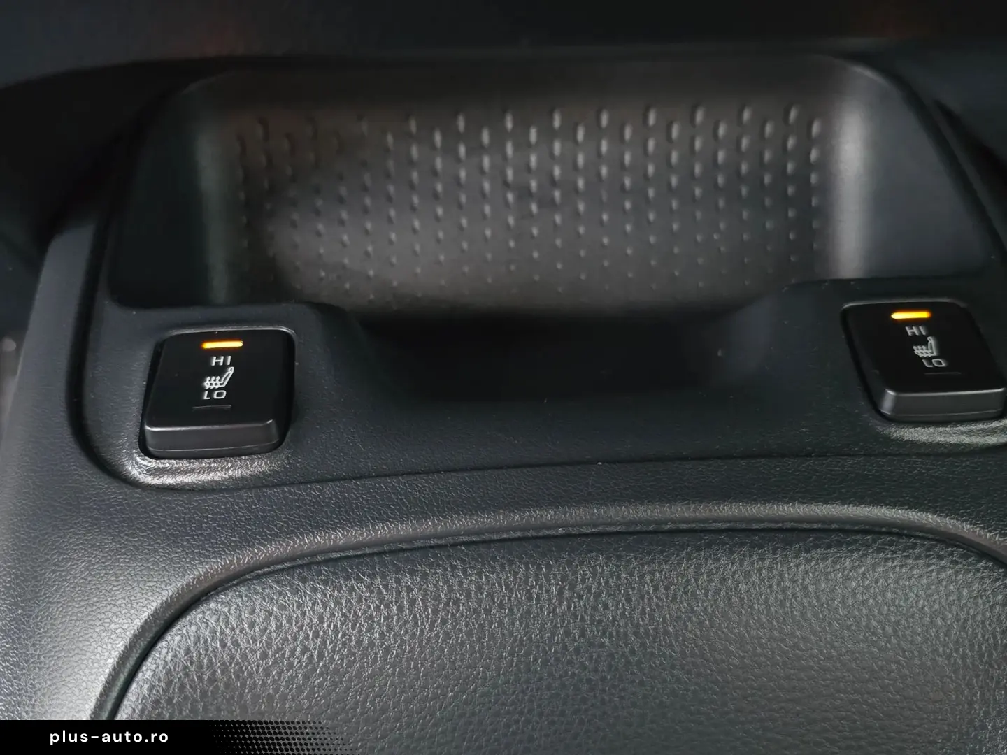 Toyota Corolla Hybrid - Business