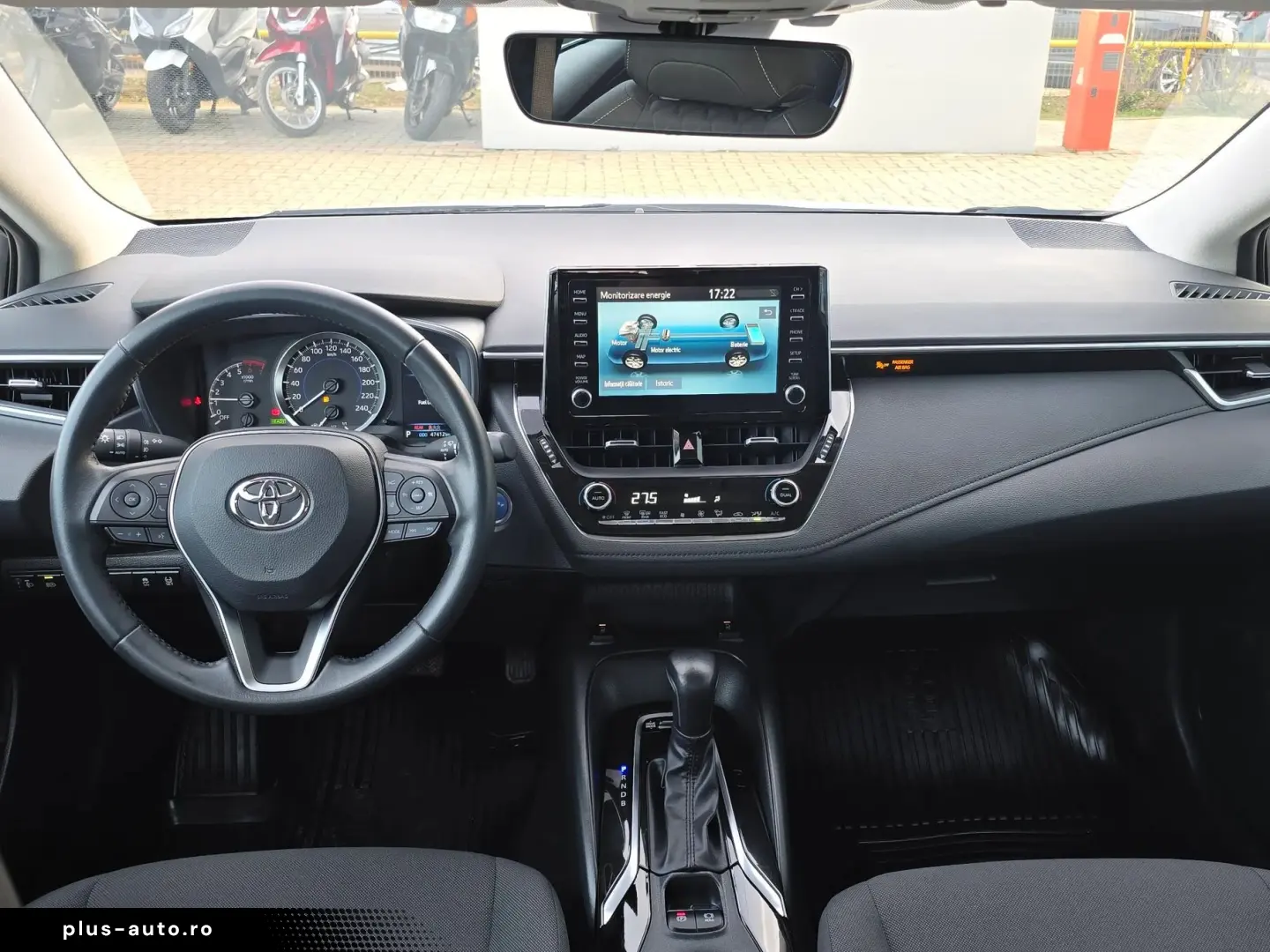 Toyota Corolla Hybrid - Business