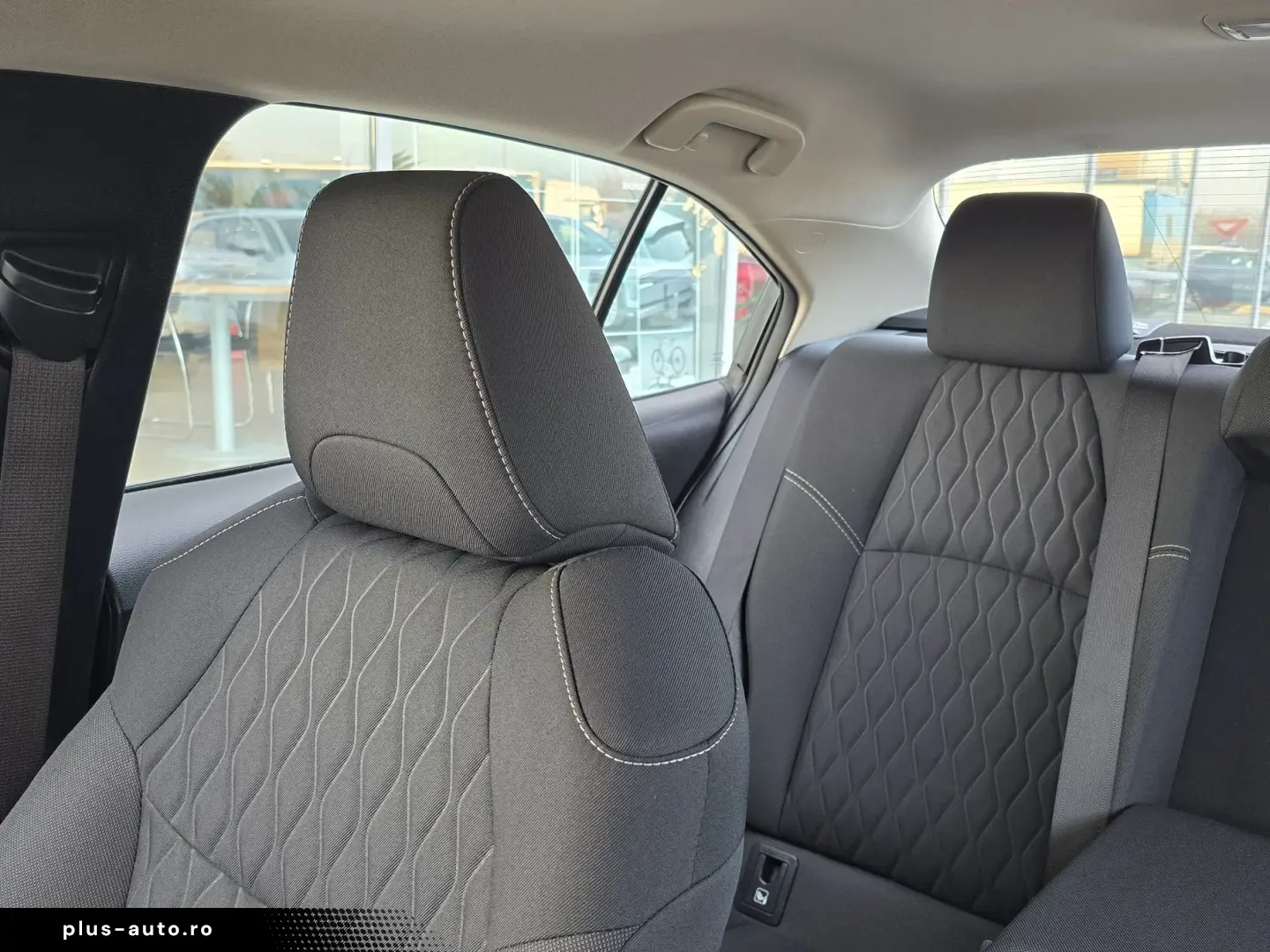 Toyota Corolla Hybrid - Business