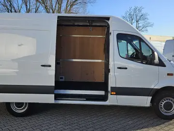 MERCEDES-BENZ Sprinter 317 Automatik LED Kamera Navi AHK3 5t