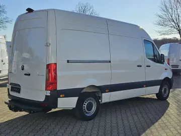 MERCEDES-BENZ Sprinter 317 Automatik LED Kamera Navi AHK3 5t