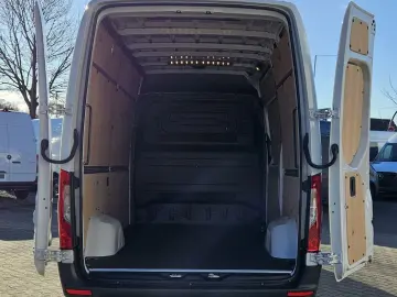 MERCEDES-BENZ Sprinter 317 Automatik LED Kamera Navi AHK3 5t