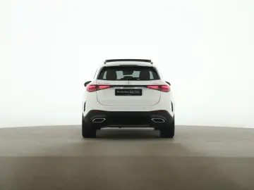 MERCEDES-BENZ GLC 400 e 4M AMG Night Pano AHK Distronic HUD