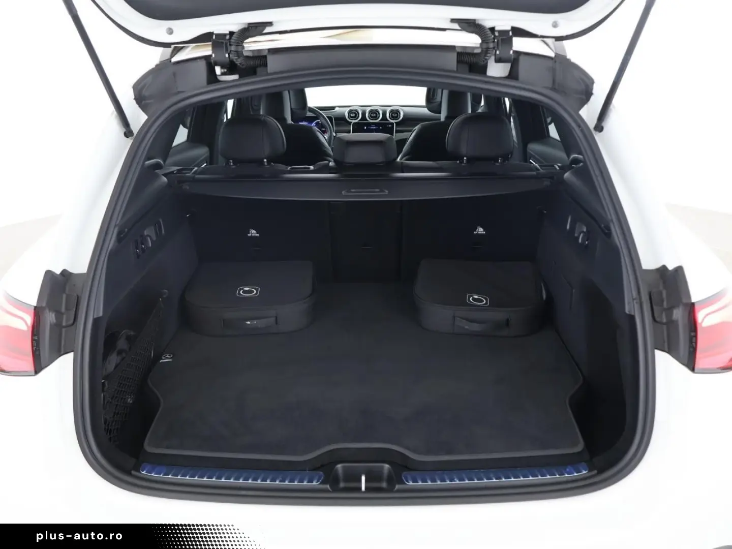 MERCEDES-BENZ GLC 400 e 4M AMG Night Pano AHK Distronic HUD