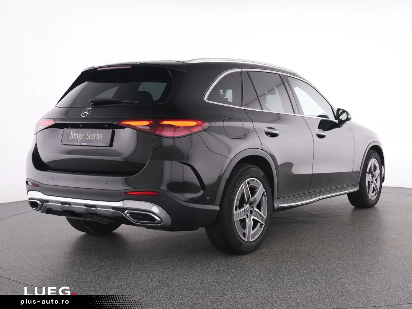 MERCEDES-BENZ GLC 220 d 4M AMG MBUX DLight Pano AHK &hellip;