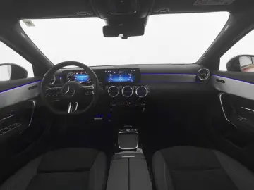 MERCEDES-BENZ GLC 220 d 4M AMG MBUX DLight Pano AHK &hellip;