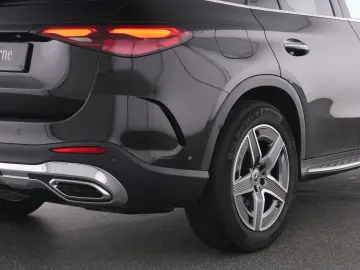 MERCEDES-BENZ GLC 220 d 4M AMG MBUX DLight Pano AHK &hellip;
