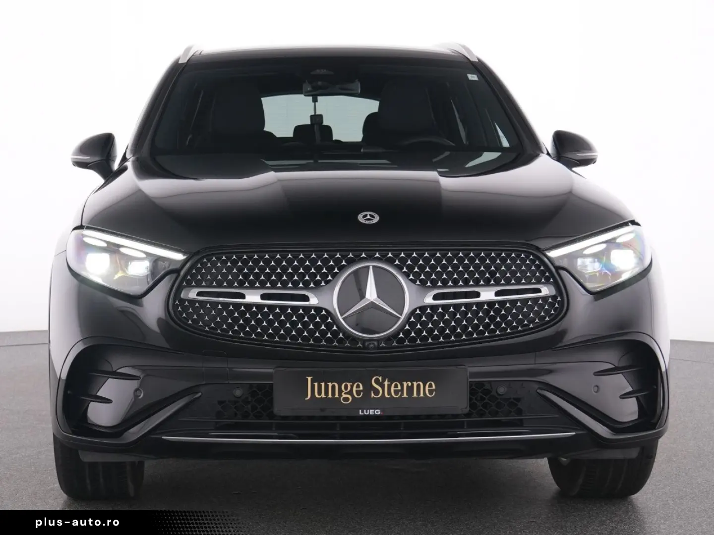 MERCEDES-BENZ GLC 220 d 4M AMG MBUX DLight Pano AHK &hellip;