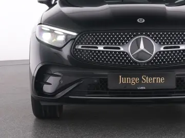 MERCEDES-BENZ GLC 220 d 4M AMG MBUX DLight Pano AHK &hellip;