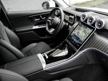 MERCEDES-BENZ GLC 300 4M AMG-Sport Pano Technik AHK Burm 360