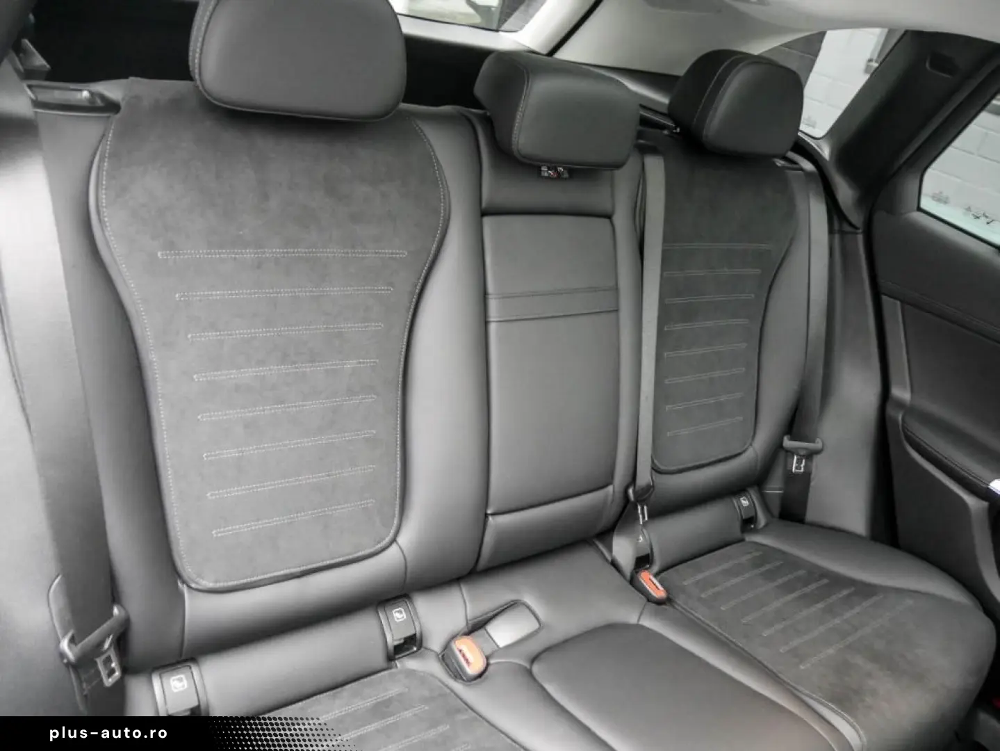 MERCEDES-BENZ GLC 300 4M AMG-Sport Pano Technik AHK Burm 360