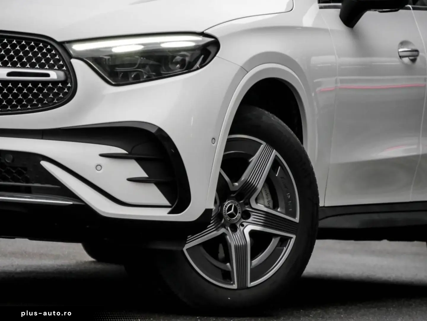 MERCEDES-BENZ GLC 300 4M AMG-Sport Pano Technik AHK Burm 360
