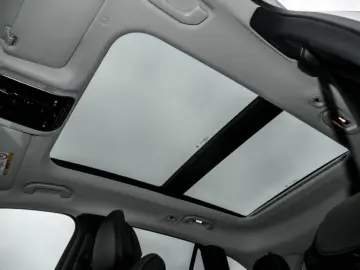 MERCEDES-BENZ GLC 300 4M AMG-Sport Pano Technik AHK Burm 360